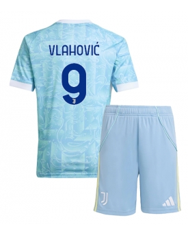 Billige Fotballdrakt Juventus Dusan Vlahovic #9 Replika Bortedraktsett Barn 2025-26 Kortermet (med bukser)